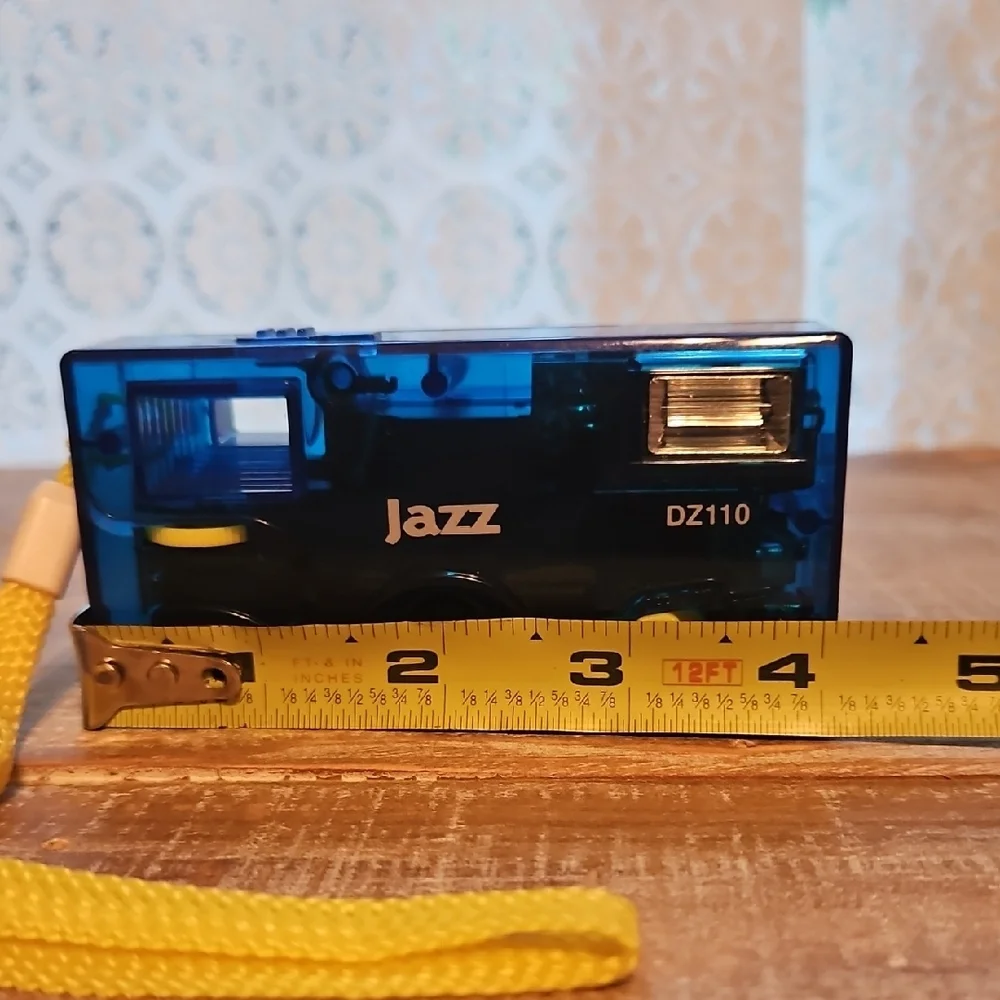 Vintage | Jazz DZ110 Transparent Blue Film Camera